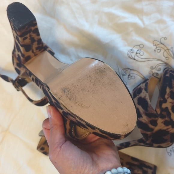 Leopard platforms - Picture 4 of 12